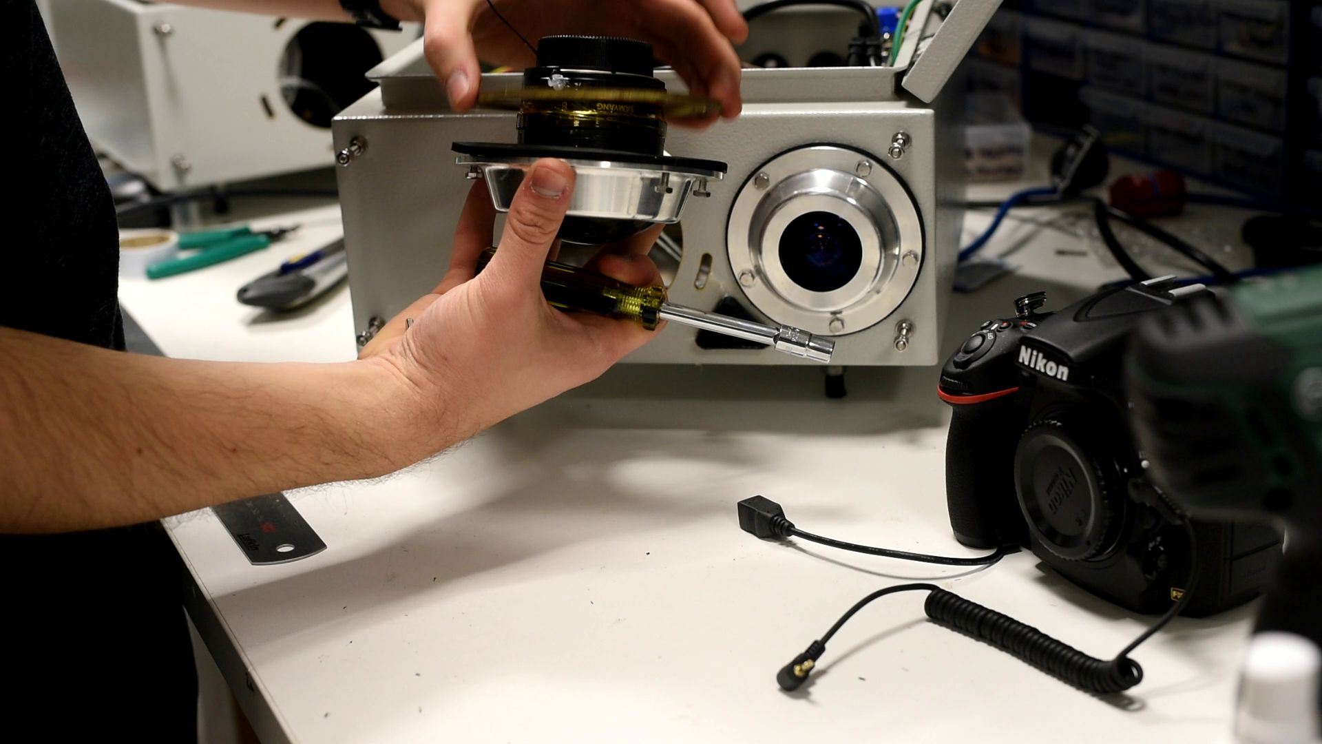 lens_install_remove_brass_ring.jpg